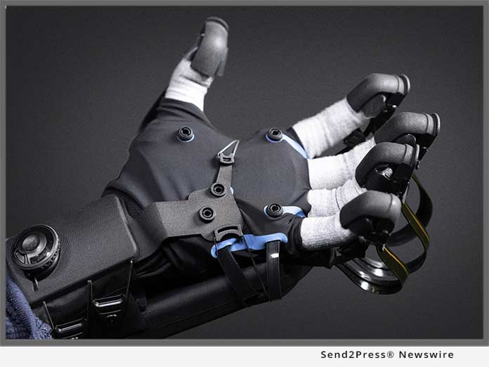 HaptX DK VR Gloves