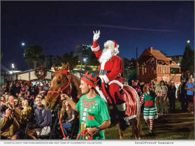 Meet a Scientologist Who Brings Christmas Magic to Downtown Clearwater