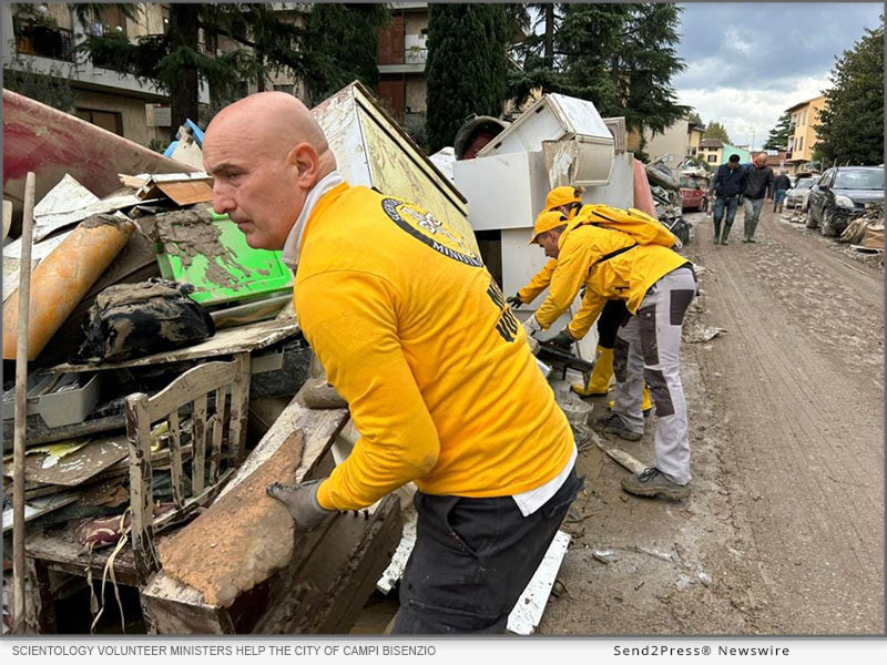 Scientology Volunteer Ministers help the city of Campi Bisenzio