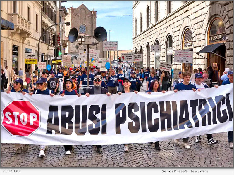 Members of CCHR Italy bring their campaign to the 2024 Schizophrenia International Research Society Congress