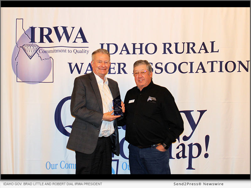 Idaho Gov. Brad Little and Robert Dial IRWA President