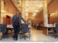 Pie de Foto (R) Yackson Eustaquio Chaverra Mena en la Biblioteca Widener de la Universidad de Harvard en Cambridge, Massachusetts, EE. UU.