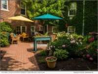 Hartwell Place, Andersonville’s only non-profit memory care and Adult Day Club, is co-leading the effort to designate the Uptown, Andersonville, Rogers Park, and Edgewater (UARE) neighborhoods as Dementia-Friendly America Communities.