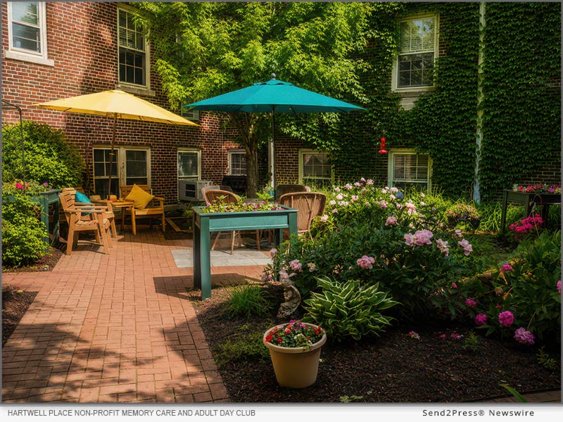 Hartwell Place, Andersonville’s only non-profit memory care and Adult Day Club, is co-leading the effort to designate the Uptown, Andersonville, Rogers Park, and Edgewater (UARE) neighborhoods as Dementia-Friendly America Communities.